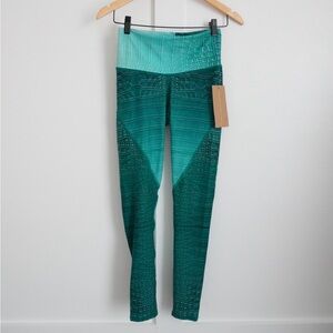 Niyama Sol Slice Crocodile Teal Leggings